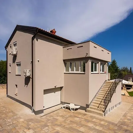 Rea Apartman Malinska