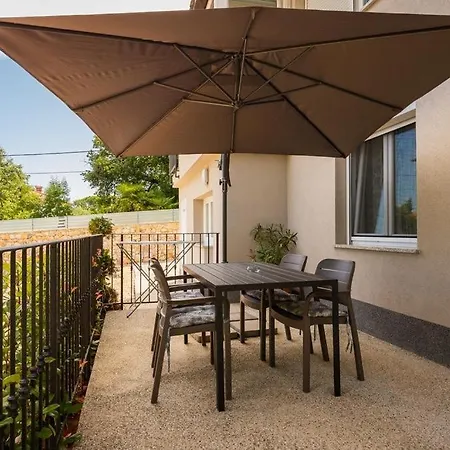 Appartement Rea *